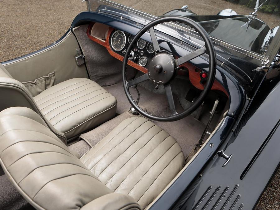 Интерьер Alvis Speed 20 Tourer by Vanden Plas 1934 года  (фото 6 из 9)